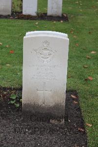 Berlin 1939-1945 War Cemetery - King, Francis Peter