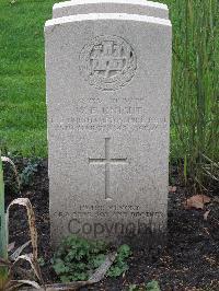 Berlin 1939-1945 War Cemetery - Knight, William Edgar