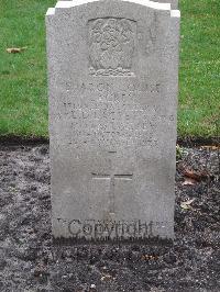 Berlin 1939-1945 War Cemetery - Lackey, Sharon Louise