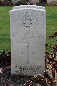 Berlin 1939-1945 War Cemetery - Langham, Douglas Frank