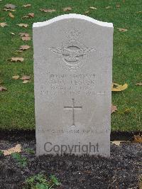 Berlin 1939-1945 War Cemetery - Lester, A