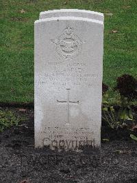 Berlin 1939-1945 War Cemetery - Landles, John