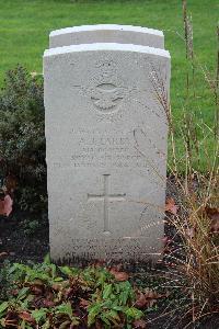 Berlin 1939-1945 War Cemetery - Larby, Alfred Jack