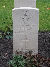 Berlin 1939-1945 War Cemetery - Lennard, Frank