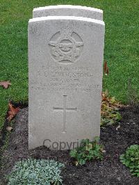 Berlin 1939-1945 War Cemetery - Livingstone, Robert Douglas