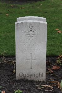 Berlin 1939-1945 War Cemetery - Lyon, Aubrey Kenneth Lawson