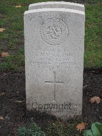 Berlin 1939-1945 War Cemetery - MacArthur, Ian