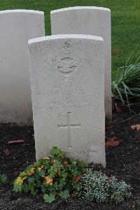 Berlin 1939-1945 War Cemetery - MacKenzie, Alasdair Leslie