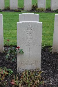 Berlin 1939-1945 War Cemetery - McKeag, Robert