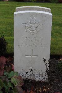Berlin 1939-1945 War Cemetery - McPhail, Donald Hugh