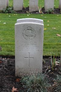 Berlin 1939-1945 War Cemetery - Morris, David Reginald