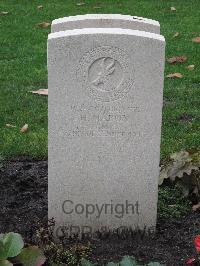 Berlin 1939-1945 War Cemetery - Maboa, H