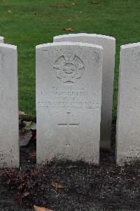 Berlin 1939-1945 War Cemetery - MacGillivray, John Campbell