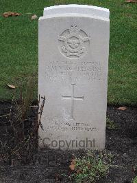 Berlin 1939-1945 War Cemetery - MacPherson, Donald Malcolm