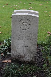 Berlin 1939-1945 War Cemetery - Magson, Philip John Ashworth