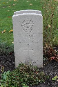 Berlin 1939-1945 War Cemetery - McBride, Leslie Brooks