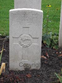 Berlin 1939-1945 War Cemetery - McCallum, Eric Donald