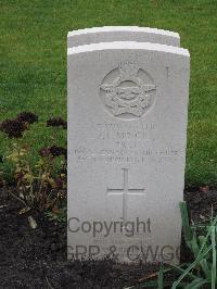 Berlin 1939-1945 War Cemetery - McGill, Jack Lawrie