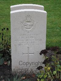 Berlin 1939-1945 War Cemetery - McGill, William