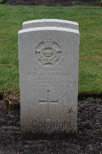 Berlin 1939-1945 War Cemetery - McGregor, Walter Roy
