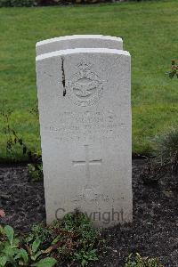 Berlin 1939-1945 War Cemetery - McGuire, Laurence Felix