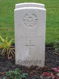 Berlin 1939-1945 War Cemetery - McIvor, James