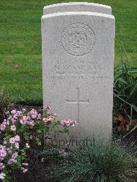 Berlin 1939-1945 War Cemetery - McLachlan, Malcolm