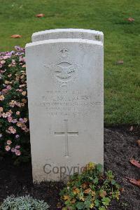 Berlin 1939-1945 War Cemetery - McLaren, Donald Gower