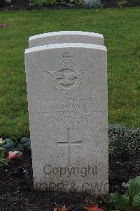 Berlin 1939-1945 War Cemetery - Mennie, Douglas James