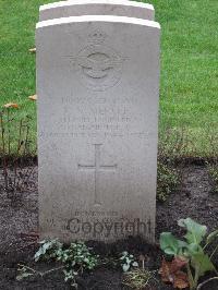 Berlin 1939-1945 War Cemetery - Mercer, Roy Victor