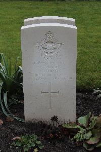 Berlin 1939-1945 War Cemetery - Minor, Donald