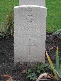 Berlin 1939-1945 War Cemetery - Minshull, Leonard