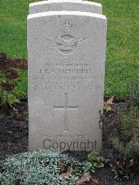 Berlin 1939-1945 War Cemetery - Mitchell, James Thomas Arthur
