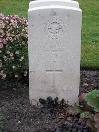 Berlin 1939-1945 War Cemetery - Mitchell, Norman Rhine