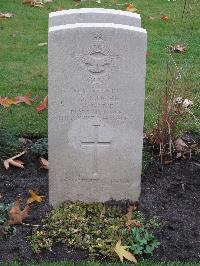 Berlin 1939-1945 War Cemetery - Moore, James Stirling