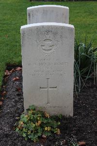 Berlin 1939-1945 War Cemetery - Moorehouse, Harry Barker