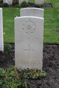 Berlin 1939-1945 War Cemetery - Mortimer, Marcus Raymonde Stanley