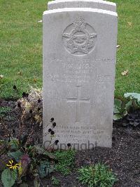Berlin 1939-1945 War Cemetery - Myers, Theodore Wesley