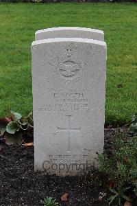 Berlin 1939-1945 War Cemetery - North, Edward