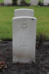 Berlin 1939-1945 War Cemetery - Neaves, Leslie Bertie