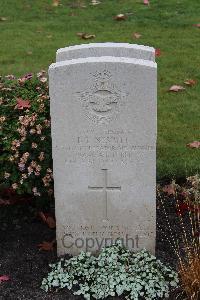 Berlin 1939-1945 War Cemetery - Nesbitt, Bertram Llewellyn