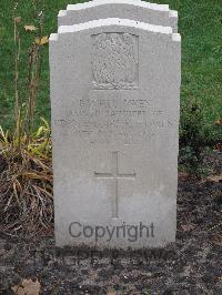 Berlin 1939-1945 War Cemetery - Owen, R A
