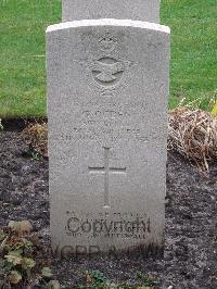 Berlin 1939-1945 War Cemetery - Ogden, George