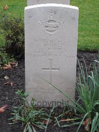 Berlin 1939-1945 War Cemetery - Owen, Walter Ronald