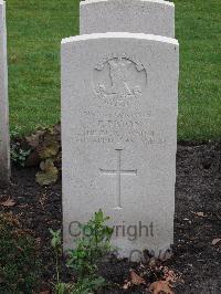 Berlin 1939-1945 War Cemetery - Paton, Peter