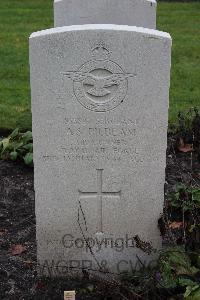 Berlin 1939-1945 War Cemetery - Pilbeam, Anthony Stopher