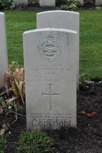 Berlin 1939-1945 War Cemetery - Pugh, Richard Elwyn Vaughan