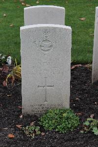 Berlin 1939-1945 War Cemetery - Pyke, Norman