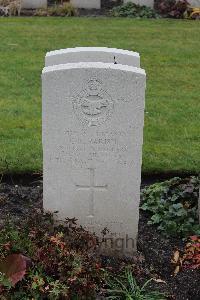 Berlin 1939-1945 War Cemetery - Parish, Cecil Reginald