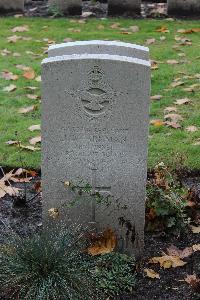 Berlin 1939-1945 War Cemetery - Parkman, John Alfred